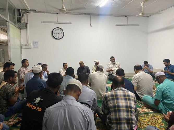 কিডনি ফাউন্ডেশন হাসপাতালের ডাক্তার ও সহকারী এডমিন পরিচালকের রোগ মুক্তির জন্য দোয়া মহফিল