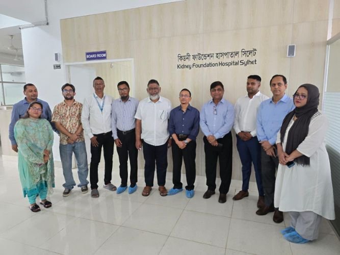 ব্রিগেডিয়ার জেনারেল মির্জা এজাজুর রহমানের কিডনি ফাউন্ডেশন হাসপাতাল সিলেট পরিদর্শন