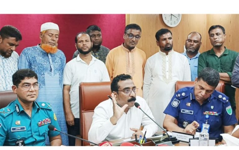সারাদেশে পাথর কোয়ারি চলবে আর সিলেটে চলবে না, এটা হবে না : বিভাগীয় কমিশনার