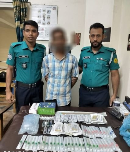 ওসমানী হাসপাতালের চিকিৎসা সামগ্রী চুরি করে পালানোর সময় একজন আটক