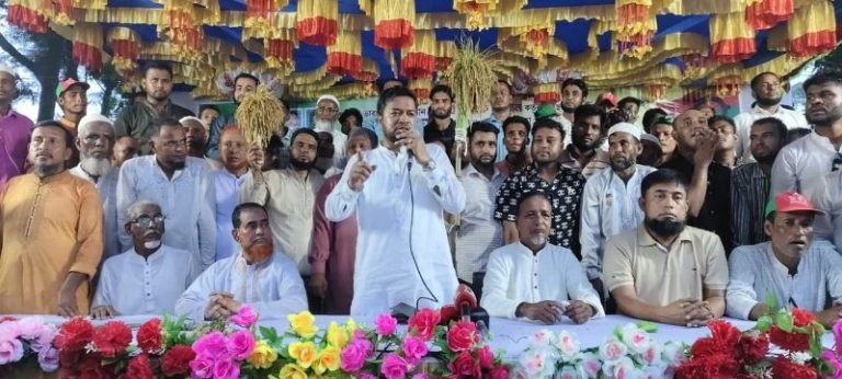 গোয়াইনঘাটে হেলাল উদ্দিন আহমদের লিফলেট বিতরণ
