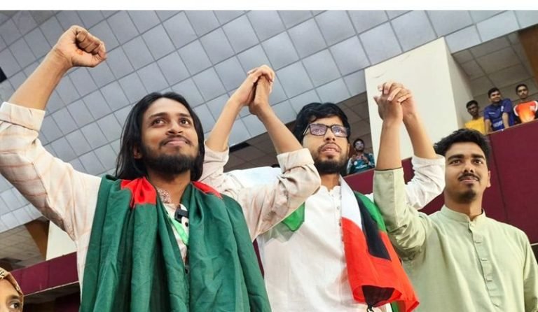 রাকসুতে ২৩ পদের ২০টিতেই শিবির জয়ী