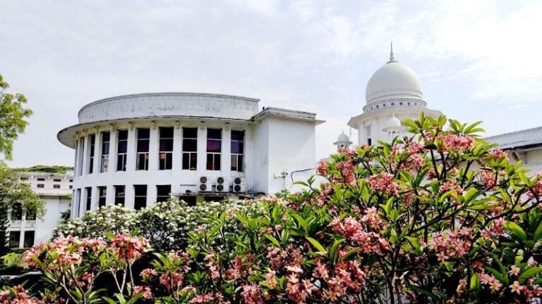 রমজান মাসে হাইস্কুল বন্ধ রাখতে হাইকোর্টের নির্দেশ