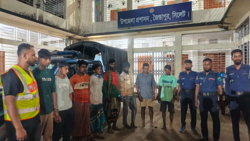 জৈন্তাপুরে বালু উত্তোলনের দায়ে ৮ জন নৌকা শ্রমিককে আটক করে সাজা