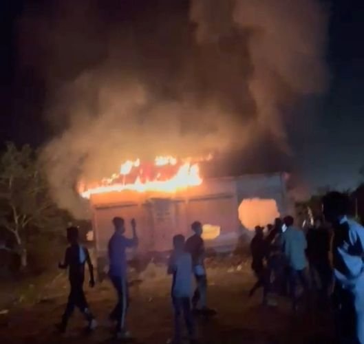 নবীগঞ্জে দোকানঘরে হামলা, লুটপাট ও অগ্নিসংযোগের অভিযোগ