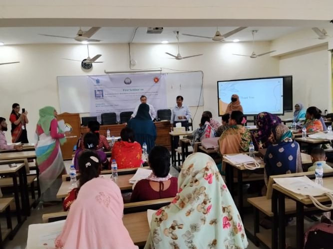 চা-শ্রমিক ও নৃ-গোষ্ঠীর নারী-কিশোরীদের প্রজনন স্বাস্থ্য সুরক্ষায় শাবিতে গবেষণা সেমিনার