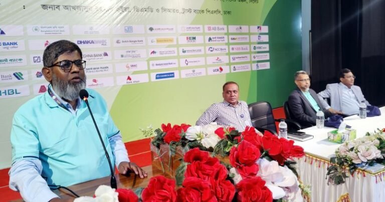 <span style='color:#000;font-size:18px;'>শিক্ষার্থীদের ক্ষুদ্র সঞ্চয়ই ভবিষ্যতের মূলধন- বাংলাদেশ ব্যাংকের নির্বাহী পরিচালক</span><br/> সিলেটে স্টুডেন্ট ব্যাংকিং কনফারেন্স সম্পন্ন