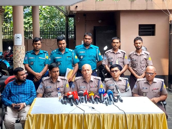 সিগারেট আনতে পাঠিয়ে ফাহিমাকে ধর্ষণ করে হত্যা করে জাকির : পুলিশ
