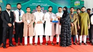 <span style='color:#000;font-size:18px;'>নৈতিকতা ও দক্ষতার সমন্বয়ে দেশ গড়ার আহ্বান ছাত্রশিবিরের সাবেক কেন্দ্রীয় সভাপতি জাহিদুল ইসলামের</span><br/> এমসি কলেজে ছাত্রশিবিরের নবীন বরণ ও ক্যারিয়ার গাইডলাইন প্রোগ্রাম অনুষ্ঠিত