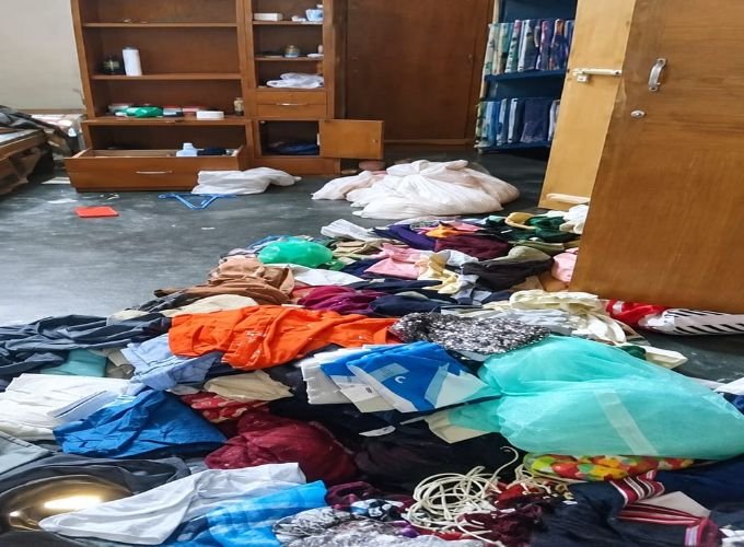 জকিগঞ্জে ব্যবসায়ীর বাড়িতে ডাকাতি, বাঁধা দেওয়ায় পিটিয়ে জখম