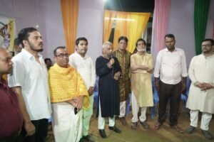 <span style='color:#000;font-size:18px;'>সিলেট নগরীর পূজামণ্ডপ পরিদর্শনে শ্রমমন্ত্রী</span><br/> দুর্গাপূজাকে নির্বিঘ্ন করতে সরকার সর্বাত্মক সহযোগিতা দিয়েছে