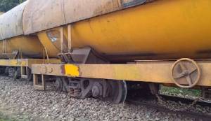 তেলবাহী ট্রেনের ওয়াগন লাইনচ্যুত, সিলেটের সঙ্গে রেল যোগাযোগ বন্ধ