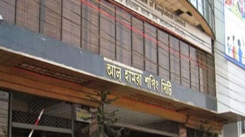 আল হামরায় তালা ভেঙে ২৫০ ভরি সোনা চুরি