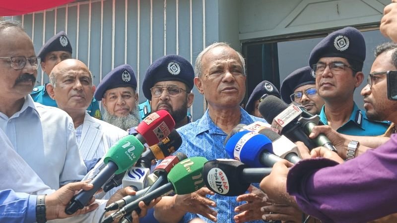 <span style='color:#000;font-size:18px;'>সিলেটে স্বরাষ্ট্র উপদেষ্টা</span><br/> আগের থেকে আইনশৃঙ্খলার অনেক উন্নতি হয়েছে 