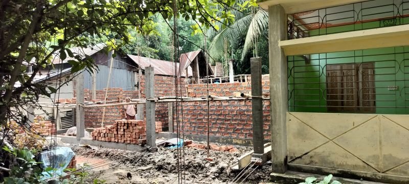 ওসমানীনগরে নিষেধাজ্ঞা অমান্য করে ঘর নির্মাণের অভিযোগ ;  উভয়পক্ষে উত্তেজনা