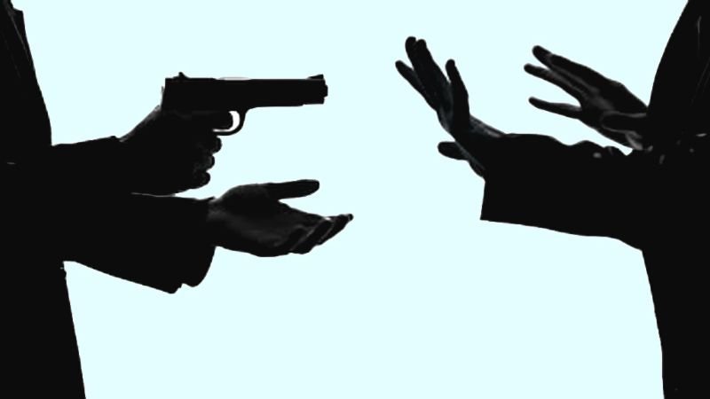 সড়কের ১০ স্থানে চাঁদাবাজি