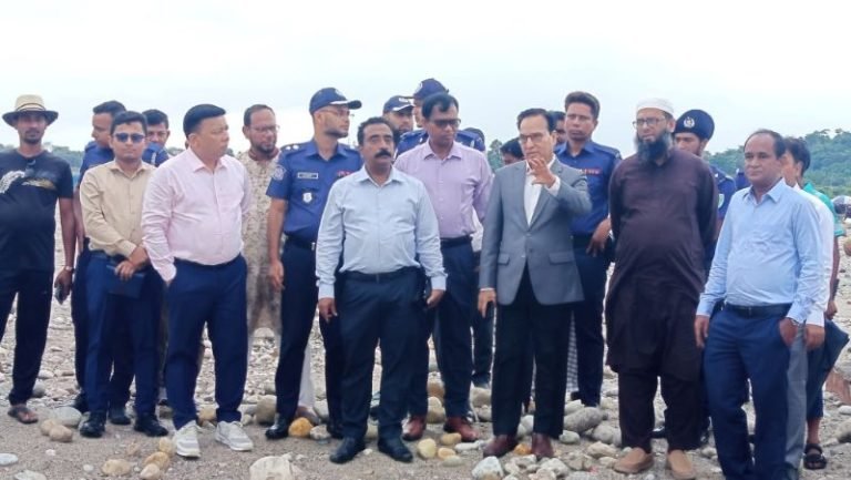 সাদাপাথর লুট নয়, হরিলুট হয়েছে- সাদাপাথর পরিদর্শন শেষে জনপ্রশাসন মন্ত্রণালয়ের সচিব