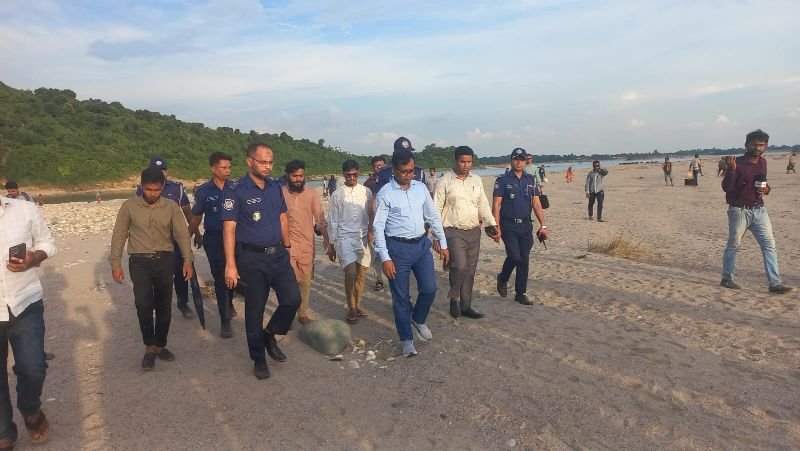 <span style='color:#000;font-size:18px;'>২৬ লাখ ঘনফুট পাথর উদ্ধার</span><br/> আজকের পর কারো কাছে পাথর পাওয়া গেলে আইননানুগ ব্যবস্থা- জেলা প্রশাসক