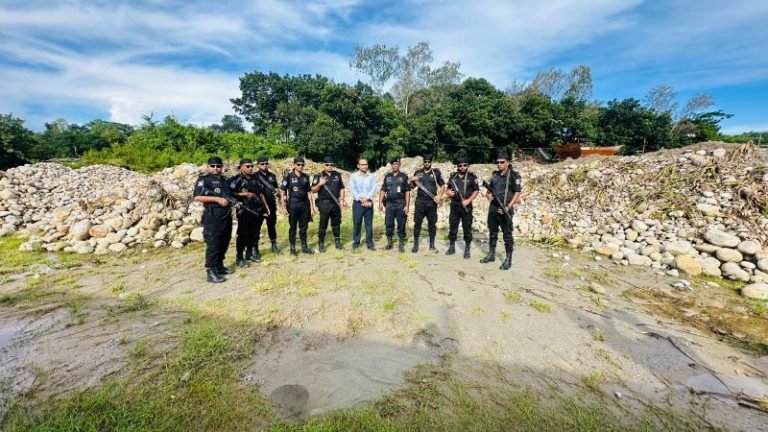 ভোলাগঞ্জ থেকে লুট হওয়া ৫০ হাজার ঘনফুট পাথর ধোপাগুল থেকে উদ্ধার 