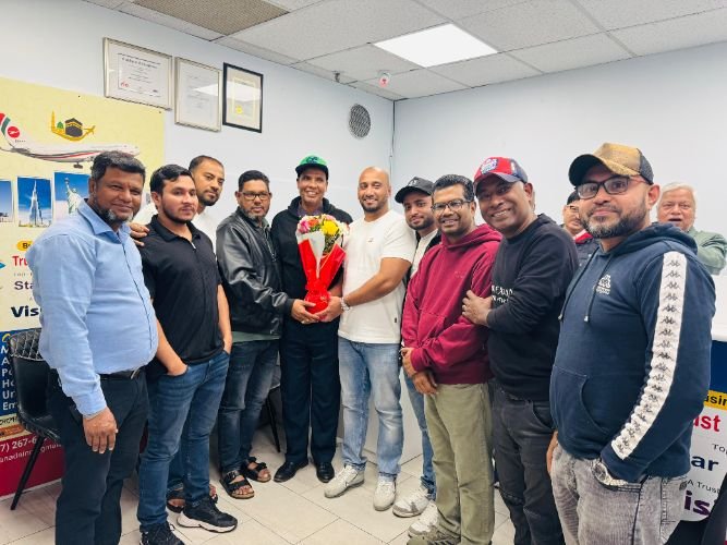 লন্ডন প্রবাসী শামসুর রহমান রাজিবকে টরন্টোতে সংবর্ধনা