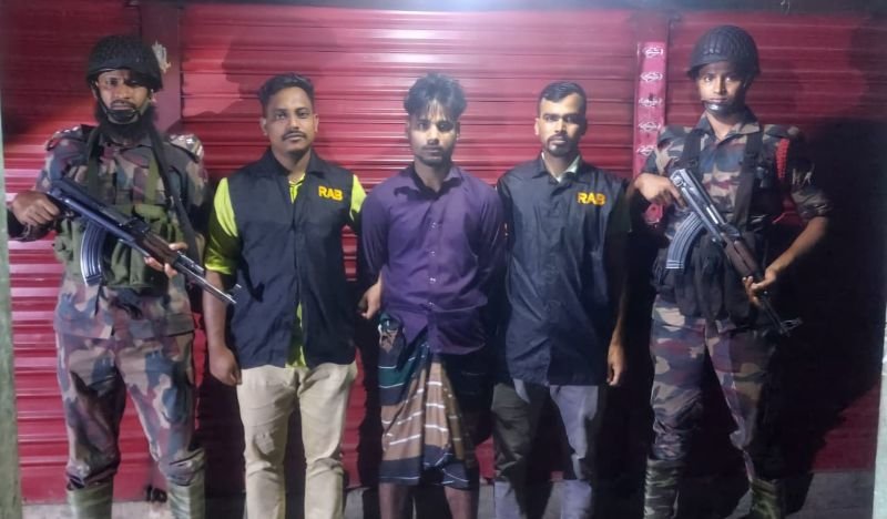 বিজিবির ওপর চোরাকারবারীদের হামলা, আটক-১