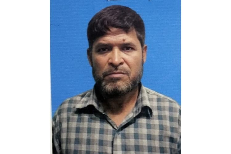 দিরাইয়ে বাবা-ছেলেকে দোষী করে চিরকুট লিখে বৃদ্ধের আত্মহত্যা