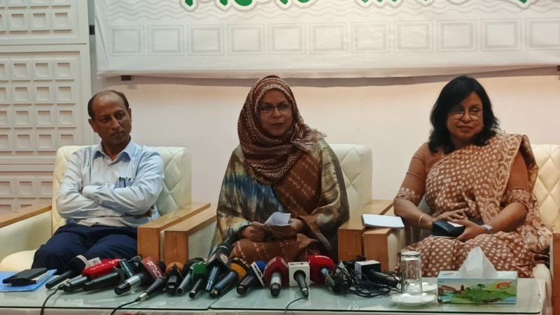 সাদাপাথর লুটপাটের ঘটনায় মন্ত্রীপরিষদ বিভাগের তদন্ত কমিটির গণশুনানি