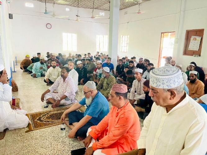 পবিত্র ঈদে মিলাদুন্নবী (স.) উপলক্ষে এমসি কলেজে মিলাদ ও দোয়া মাহফিল 