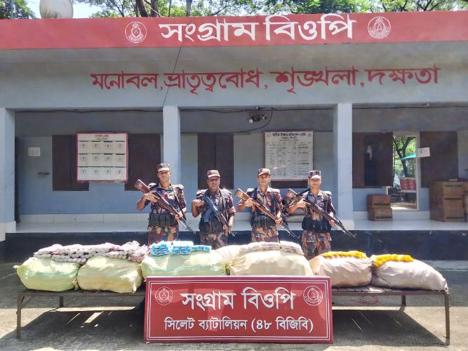 সিলেটে সোয়া ৩ কোটি টাকার চোরাচালানী মালামাল আটক