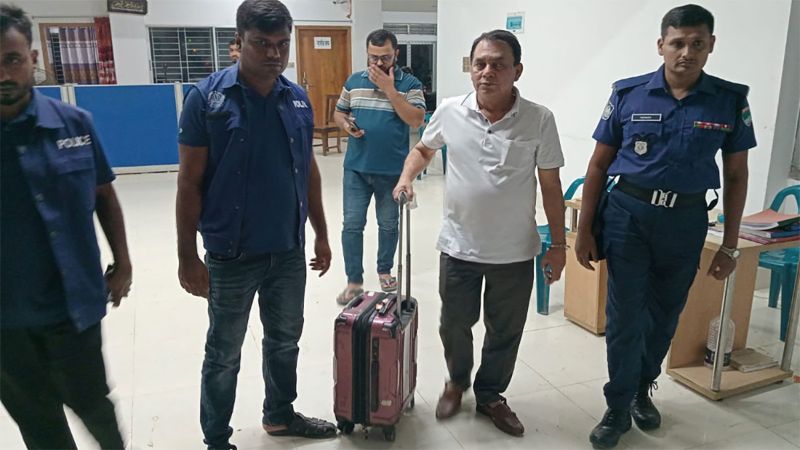 ভারতে যাওয়ার সময় গোপালগঞ্জ আওয়ামী লীগ নেতা গ্রেফতার