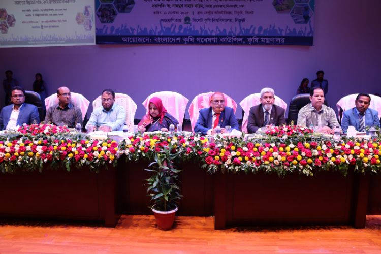 <span style='color:#000;font-size:18px;'>সিলেটে তারুণ্যের উৎসব ২০২৫ অনুষ্ঠিত</span><br/> শুধু খাদ্যের উৎপাদন বৃদ্ধি নয়, নিরাপদ খাদ্যের নিশ্চয়তা প্রদান করতে হবে- সিকৃবি ভিসি