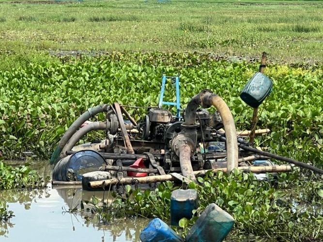 নবীগঞ্জে মোবাইল কোর্টে অবৈধ বালু উত্তোলনে দেড় লাখ টাকা জরিমানা