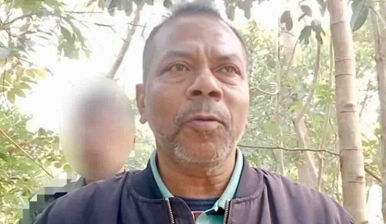 গাছকাটা ও সাংবাদিকের উপর হামলা, সাতছড়ি রেঞ্জ কর্মকর্তা সাময়িক বরখাস্ত