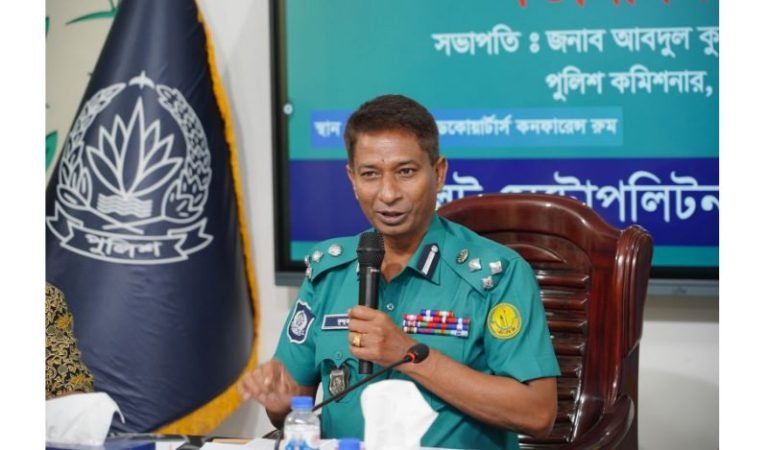 ব্যাটারি রিকশা : নগর জীবনের অদৃশ্য মৃত্যুঘণ্টা