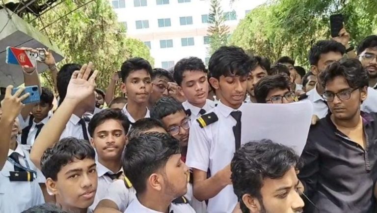 স্কলার্সহোমে ভাইস প্রিন্সিপালের পদত্যাগসহ ৫ দাবী