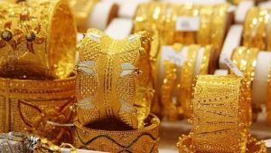 ইতিহাস গড়ে সোনার ভরি দুই লাখের ওপরে