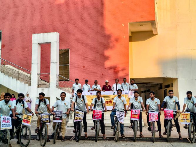 জলবায়ু ঋণ বাতিল করার দাবিতে সিলেটে সাইকেল র‍্যালি