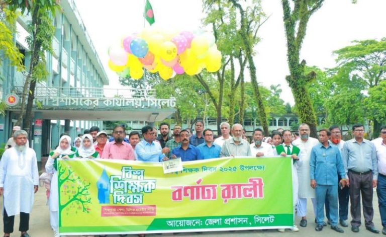 আমাদের বলতে হবে শিক্ষকই জাতির মেরুদন্ড : বিভাগীয় কমিশনার