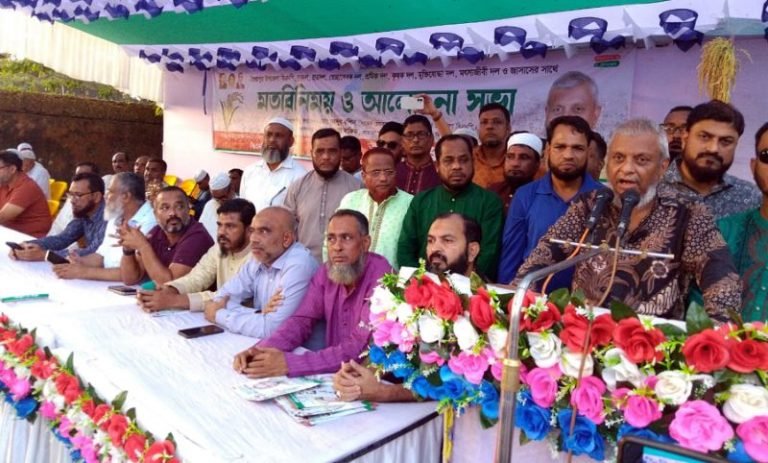 <span style='color:#000;font-size:18px;'>জৈন্তাপুরে আলোচনা সভা ও গণসংযোগ</span><br/> পরিবেশের দোহাই না দিয়ে দ্রুত পাথর উত্তোলনের হিস্যা বুঝিয়ে দিতে হবে- আরিফুল হক চৌধুরী