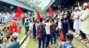 কুলাউড়ায় দাবি আদায়ে স্টেশনজুড়ে জনতার ঢল