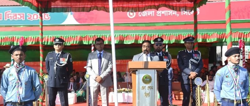 ঐক্যবদ্ধ থেকে নতুন বাংলাদেশকে এগিয়ে নিয়ে যাওয়ার প্রত্যয়