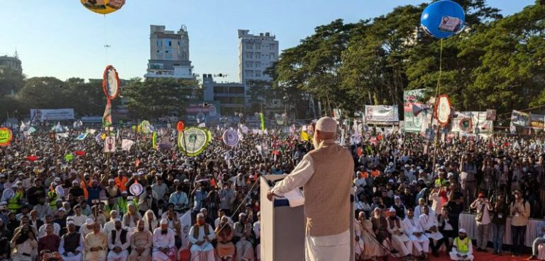 <span style='color:#000;font-size:18px;'>সিলেটে ইসলামী ও সমমনা ৮ দলের বিভাগীয় সমাবেশ</span><br/> “একদল অপকর্ম করে পালিয়েছে, আরেকদল সেই অপকর্মের দায় কাঁধে তুলে নিয়েছে”