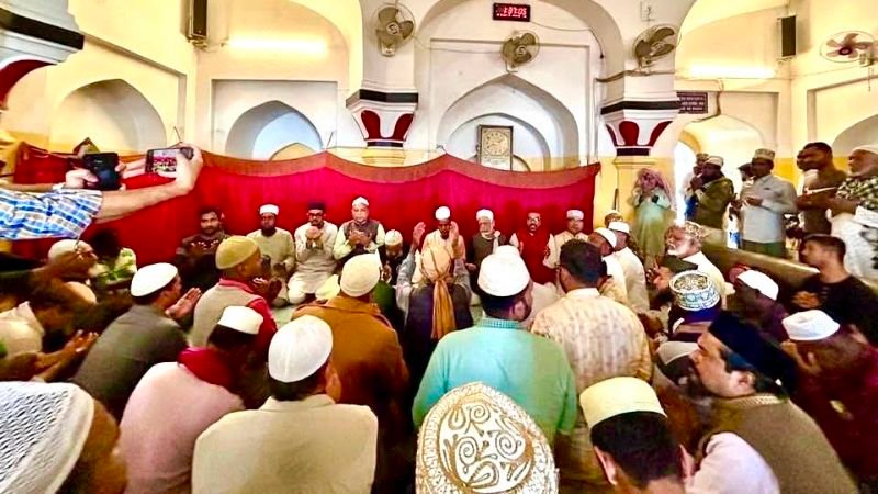 খালেদা জিয়ার সুস্থতা ও তারেক রহমানের নিরাপদ প্রত্যাবর্তনে সিলেট জেলা বিএনপির দোয়া