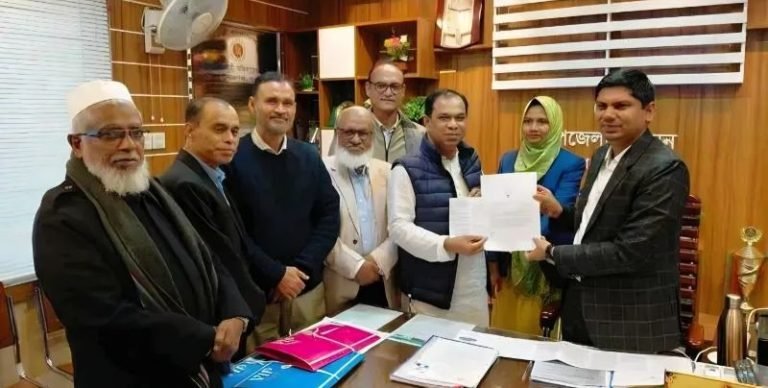 সুনামগঞ্জ-৩ আসনে বিএনপির মনোনয়নপত্র দাখিল করলেন কয়ছর আহমেদ