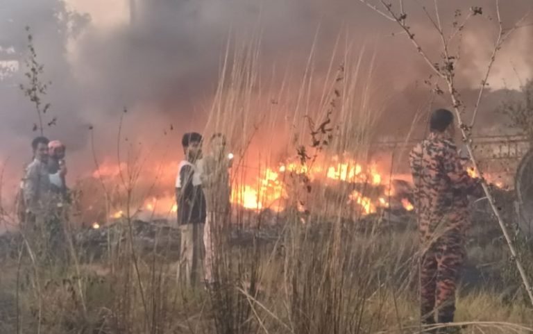 ৩০ মিনিট পর নবীগঞ্জে সামিট বিবিয়ানা বিদ্যুৎ কেন্দ্রের আগুন নিয়ন্ত্রণে