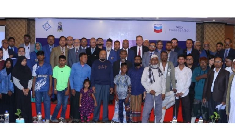 শেভরনের অর্থায়নে কৃত্রিম অঙ্গ সংযোজন, নতুন জীবন ফিরে ফেলেন সিলেট অঞ্চলের ৬০ নারী-পুরুষ-শিশু