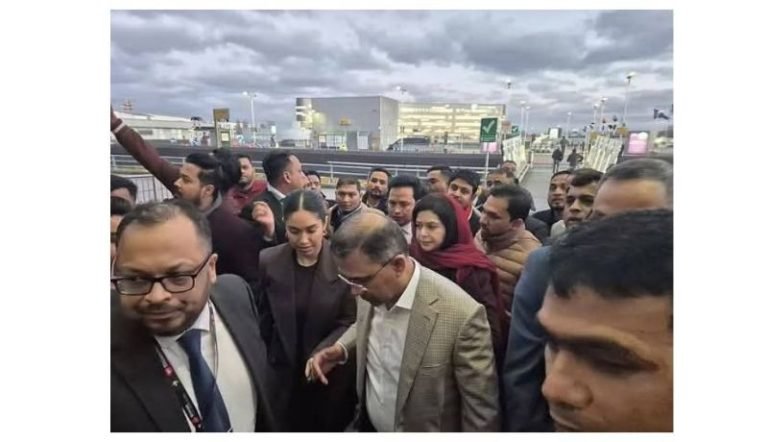 সপরিবারে দেশের পথে তারেক রহমান, পৌঁছেছেন হিথ্রো বিমানবন্দরে