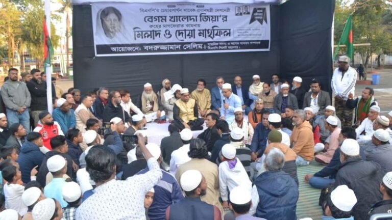 <span style='color:#000;font-size:18px;'>দোয়া মাহফিলে খন্দকার মুক্তাদির</span><br/> বেগম জিয়ার আপসহীন আদর্শ আমাদের ধারণ করতে হবে