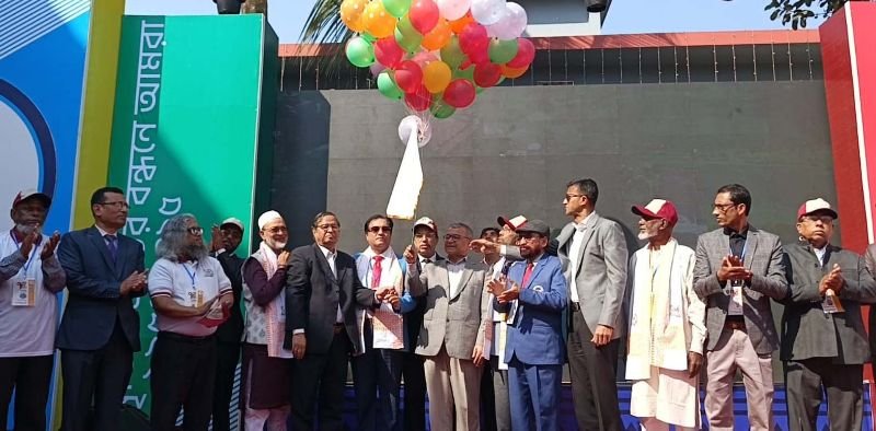 <span style='color:#000;font-size:18px;'>জালালপুর উচ্চ বিদ্যালয়ের প্রাক্তন ছাত্র-শিক্ষক পুনর্মিলনী</span><br/> শিক্ষক ও শিক্ষার্থীর ক্রমবর্ধমান দূরত্বের কারণে শিক্ষা আনন্দদায়ক হচ্ছে না