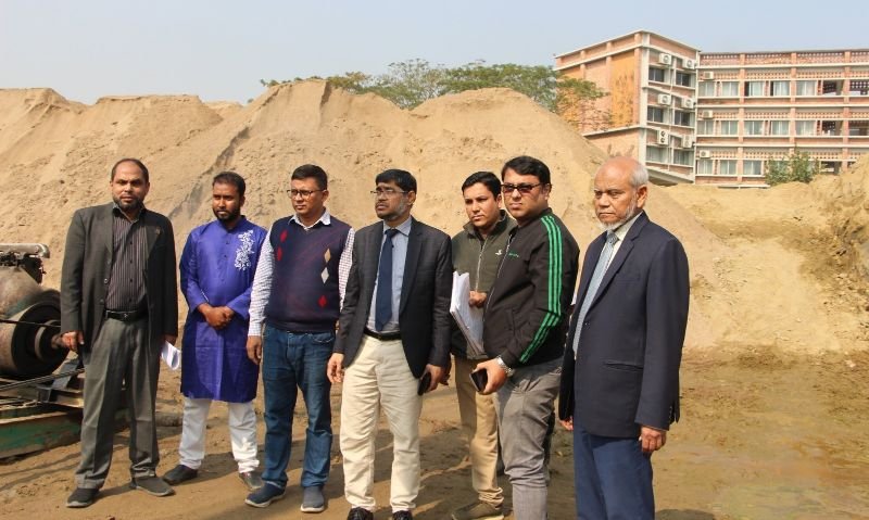 লিডিং ইউনিভার্সিটির তৃতীয় একাডেমিক ভবনের নির্মাণ কাজ পরিদর্শনে বিশ্ববিদ্যালয়ের উপাচার্য